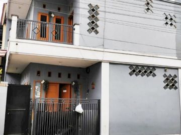 Rumah 2 Lt di Dago Pojok Bandung