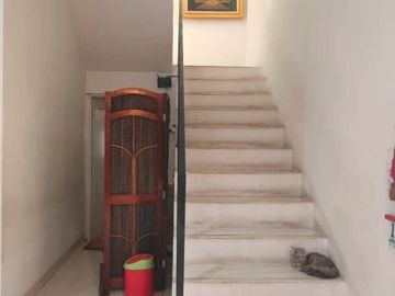 Rumah Hoek Strategis Full Furnished Bintara Jaya Bekasi Barat