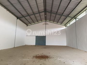 Gudang Siap Pakai 600 M SHM Bagus 30 Menit ke Tol BSD Serpong Lokasi di Gunung Sindur