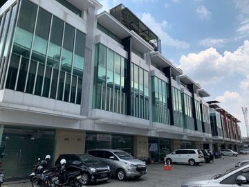 Dijual ruko atau gedung perkantoran 4 lantai Pancoran Jakarta Selatan