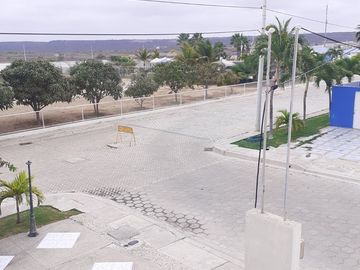 Capaes-Villa Marina: Se Vende Casa Cerca del Mar en Capaes