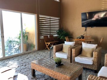 Casa en Venta, Zona Segura y Exclusiva con Magnificas Vistas a La Ciudad