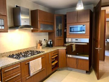 Casa en Venta, Zona Segura y Exclusiva con Magnificas Vistas a La Ciudad