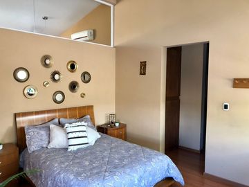 Casa en Venta, Zona Segura y Exclusiva con Magnificas Vistas a La Ciudad