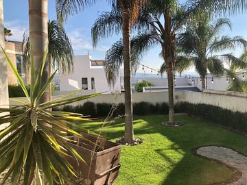 Casa en Venta, Zona Segura y Exclusiva con Magnificas Vistas a La Ciudad