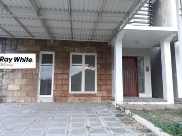 Rumah 2 lantai Siap Huni di Palma Grandia, Citraland, Surabaya