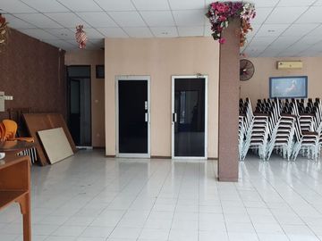Dijual Ruko 2Lt Di Raya Baratajaya, Cocok Buat Usaha Showroom Mobil, Salon Kecantikan,Klinik Kesehatan,Kantor,Dll