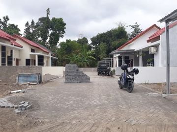 4 Unit Rumah bisa KPR di Utara Candi Prambanan Jogja dekat EXIT TOL Klaten