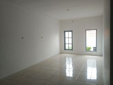 Rumah di gayungsari harga hitung tanah bisa nego ROW 3 mobil, posisi dekat jalan raya