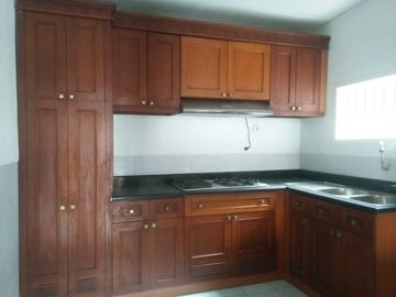 Rumah di gayungsari harga hitung tanah bisa nego ROW 3 mobil, posisi dekat jalan raya