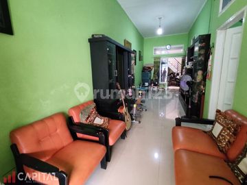 Rumah Nyaman Terawat di Daerah Logam Ters Buah Batu, Bandung