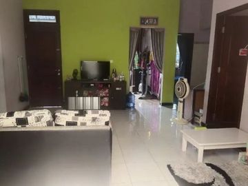 Dijual rumah di Perumahan Taman Menganti Emas, Gresik