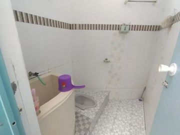 Dijual rumah di Perumahan Taman Menganti Emas, Gresik