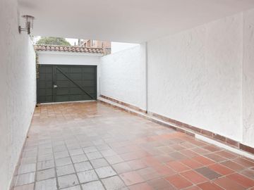 casa en venta en usaquén. Cod V3561