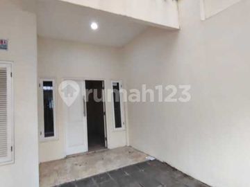 Rumah Termurah di Ujung Jakarta Selatan