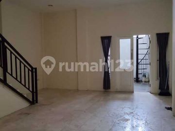 Rumah Termurah di Ujung Jakarta Selatan