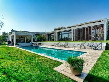 Espectacular casa mediterranea, Valle Escondido