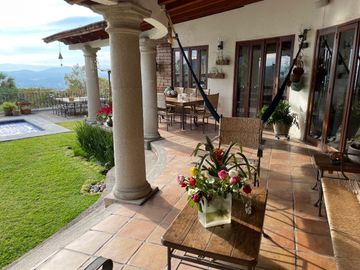 Casa en Fraccionamiento en Club de Golf Hacienda San Gaspar Jiutepec - TBR-937-Fr