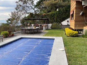 Casa en Fraccionamiento en Club de Golf Hacienda San Gaspar Jiutepec - TBR-937-Fr
