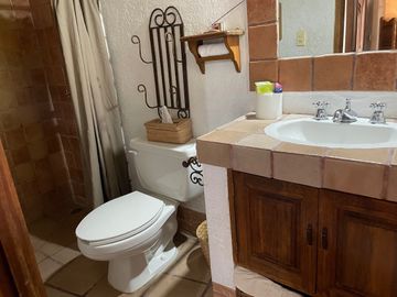Casa en Fraccionamiento en Club de Golf Hacienda San Gaspar Jiutepec - TBR-937-Fr