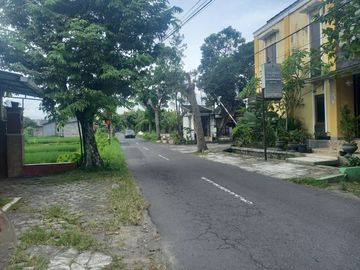Tanah Murah Mangku Jalan di Area Barat Jakal