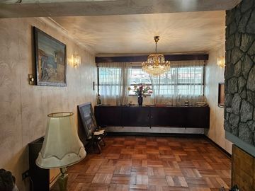 Casa en venta de 5 dorm. en La Reina
