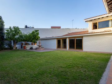VENTA CASA EN LOMAS 3A