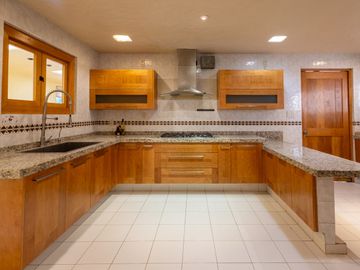 VENTA CASA EN LOMAS 3A