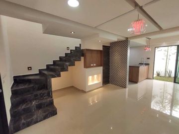 CASA EN VENTA COL. MANUEL NIETO CERCA DE LA UVM BOCA DEL RÍO,VERACRUZ