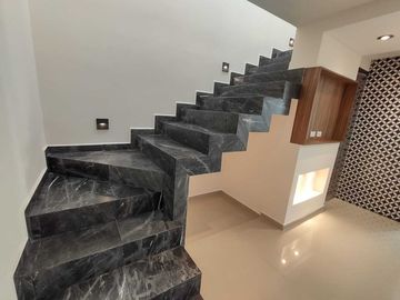 CASA EN VENTA COL. MANUEL NIETO CERCA DE LA UVM BOCA DEL RÍO,VERACRUZ