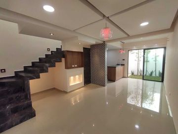 CASA EN VENTA COL. MANUEL NIETO CERCA DE LA UVM BOCA DEL RÍO,VERACRUZ
