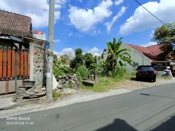 Tanah Pekarangan di Jalan Nologaten: Apik Banget