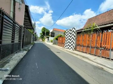 Tanah Pekarangan di Jalan Nologaten: Apik Banget