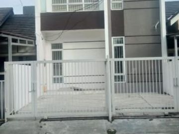 Dijual Rumah Serpong Park Blok G1 - 2.5 Lantai Sudah Renovasi Siap Huni & Bisa KPR!