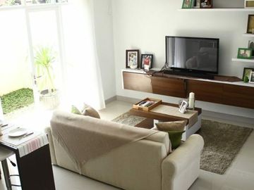 Rumah 2 lantai Nyaman Asri di Cipamokolan Bandung dg Konsep Rumah Tumbuh Modern Minimalis Harga mulai 1M.