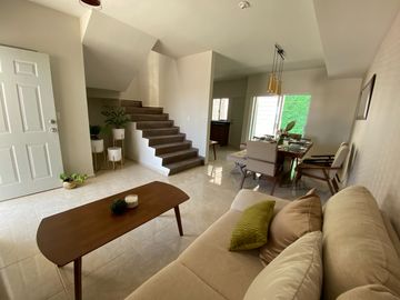 CASAS EN VENTA EN CERRADA OYAMELES (FRENTE A LOS OLIVOS) GOMEZ PALACIO