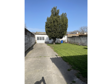 casa dos dormitorios y quincho sobre terreno de 400m2