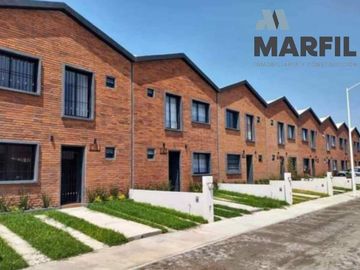 Venta de Casa de 3 Recámaras en Montellano2, Villa de Álvarez Colima