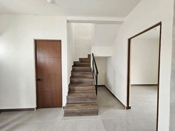 Venta de Casa de 3 Recámaras en Montellano2, Villa de Álvarez Colima