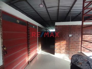 Se Vende Edificio De 5 Pisos Al Frente Del Rio Huallaga Al Costado Del Tottus A.T. 290 M2 Super Comercial Y Con Los 5 Pisos Con Renta Mensual.