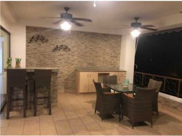 VENDO APARTAMENTO EN CHAME CORONADO PUNTA BARCO RESORT 3R