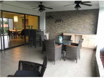 VENDO APARTAMENTO EN CHAME CORONADO PUNTA BARCO RESORT 3R