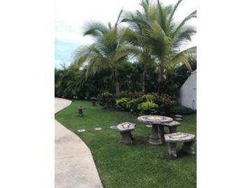 VENDO APARTAMENTO EN CHAME CORONADO PUNTA BARCO RESORT 3R
