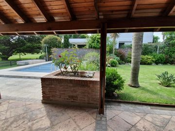 Chalet sobre Golf en San Miguel Country de Ghiso