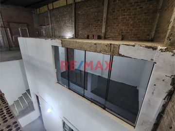 🏠 Casa en Venta a Precio de Terreno – Hogar Policial, Villa María del Triunfo
Si estás buscando una oportunidad real para construir, invertir o estab