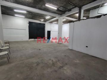 🏠 Casa en Venta a Precio de Terreno – Hogar Policial, Villa María del Triunfo
Si estás buscando una oportunidad real para construir, invertir o estab