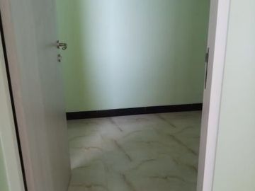 Disewakan Rumah 2 Lantai Siap Huni Di Wiyung Surabaya