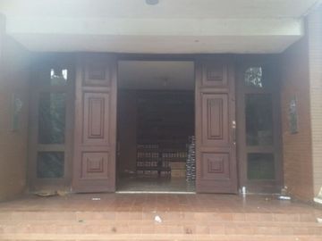 Rumah Usaha di Raya Tomang Sangat Strategies Jakarta Barat