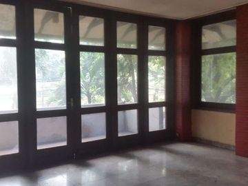 Rumah Usaha di Raya Tomang Sangat Strategies Jakarta Barat