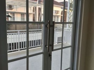 Rumah cluster baru free biaya2 akses tol desari depok